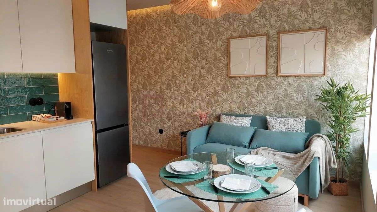Apartamento T0+1 Mobilado Porto-27