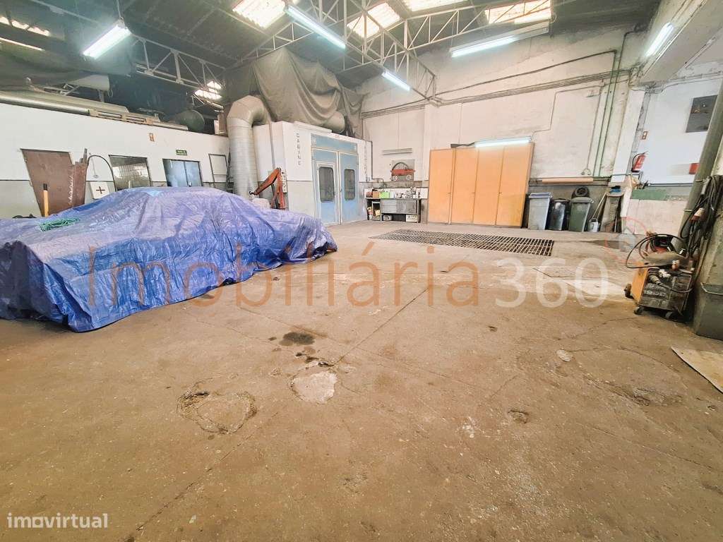 **Armazém para Venda - Oportunidade Única!**-6