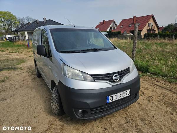 Nissan nv 200 - 10