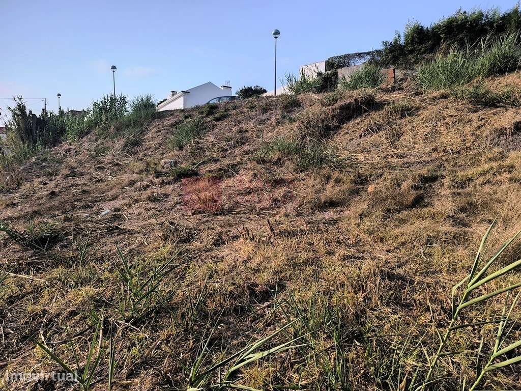 ERICEIRA - FONTE BOA DOS NABOS - LOTE DE TERRENO URBANO COM 330 M2-17