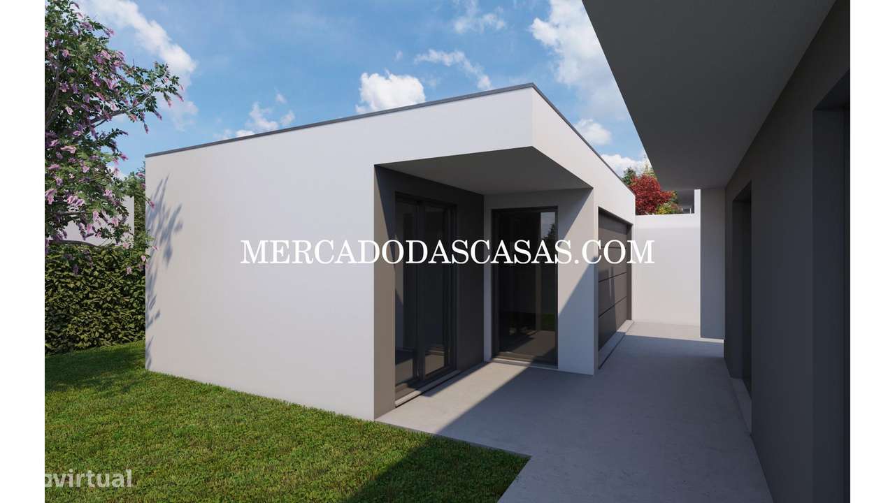 Moradia térrea com jardim, próxima S.M.Feira - Grande imagem: 2/15