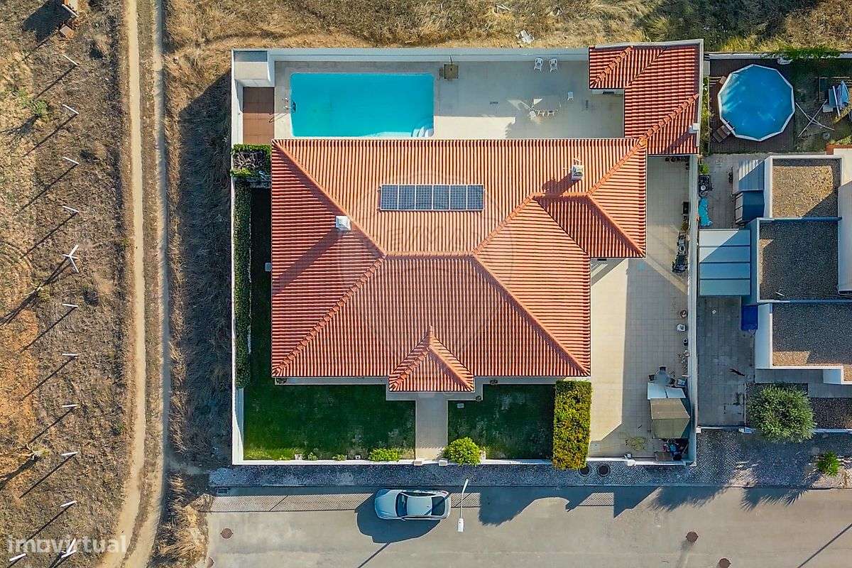 Moradia T4 para venda-47