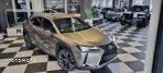 Lexus UX - 4