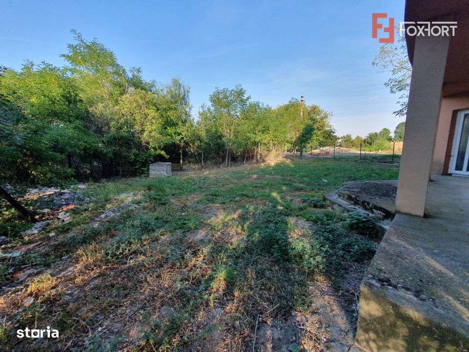 Casa individuala cu 5 camere si 2 bai, Central Jebel-4