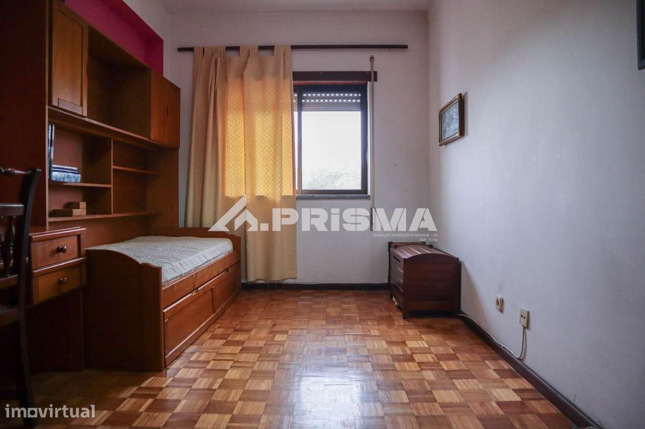 Apartamento T3 com garagem para venda em Castelo Branco-20