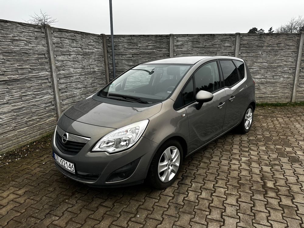 Opel Meriva II 1.4 Active 2011