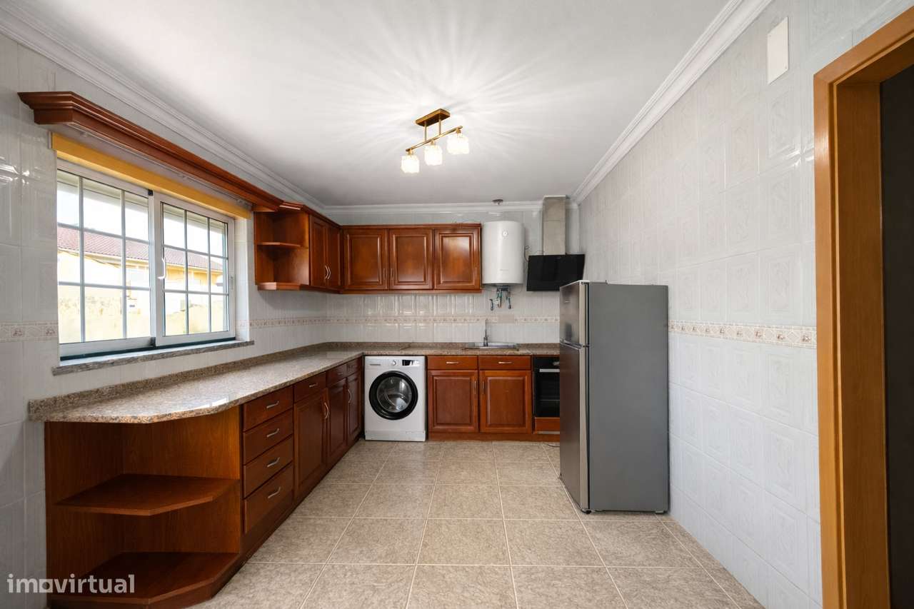 Moradia T3+2 / Andrinos / Leiria - Grande imagem: 2/17