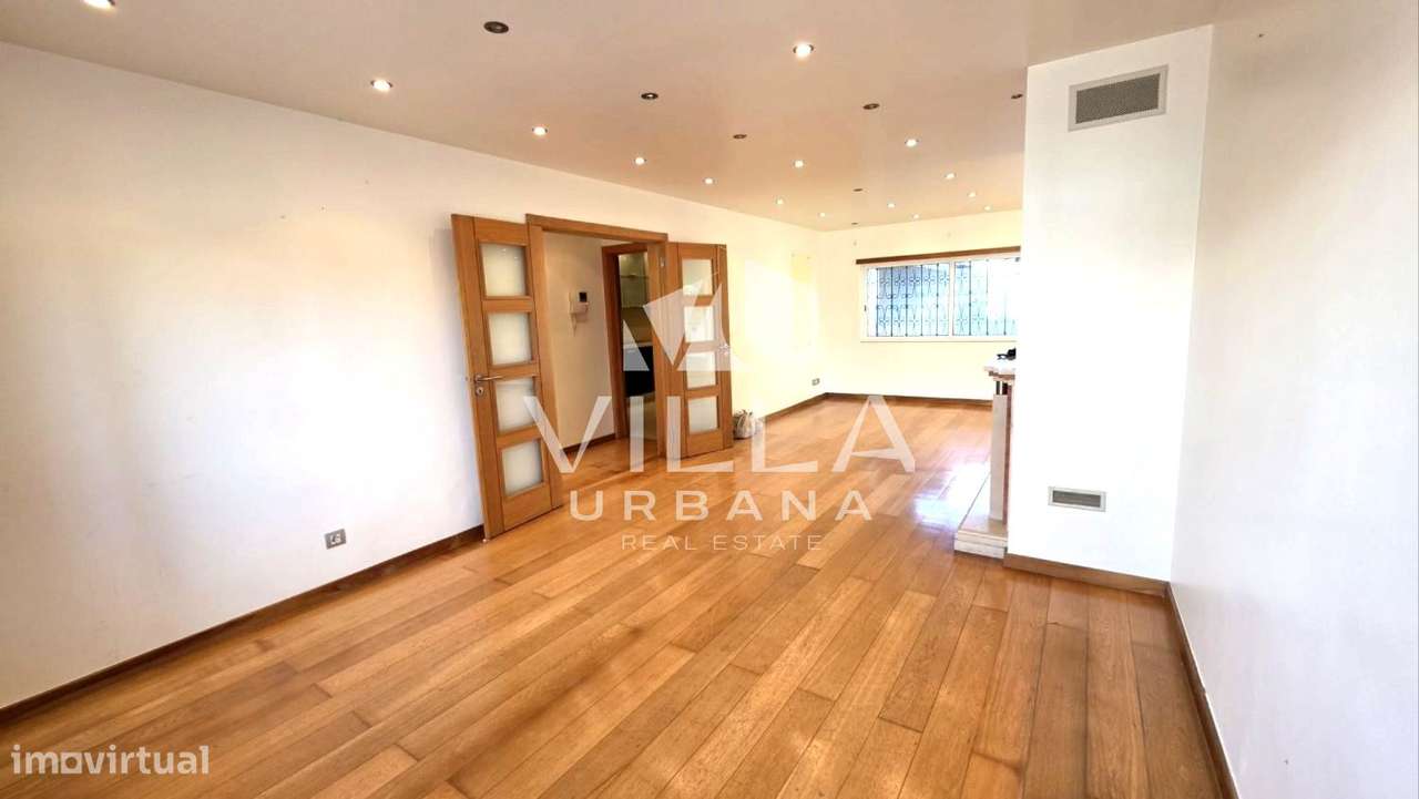 Moradia T3 +1 com Garagem localizada numa zona tranquila em Belverde-13