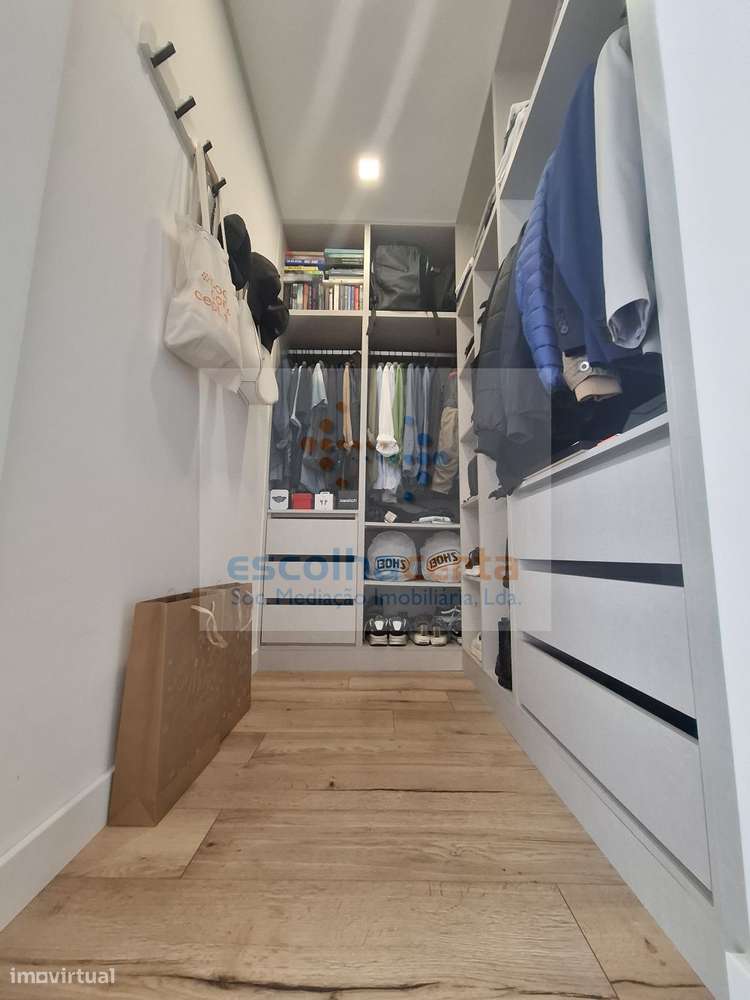 Oportunidade Excelente Moradia Térrea T4 Com Piscina de agua salgada-16