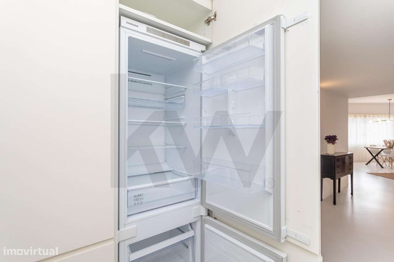 Apartamento T3 Renovado no Condomínio Torres de Lisboa | Laranjeiras S-13