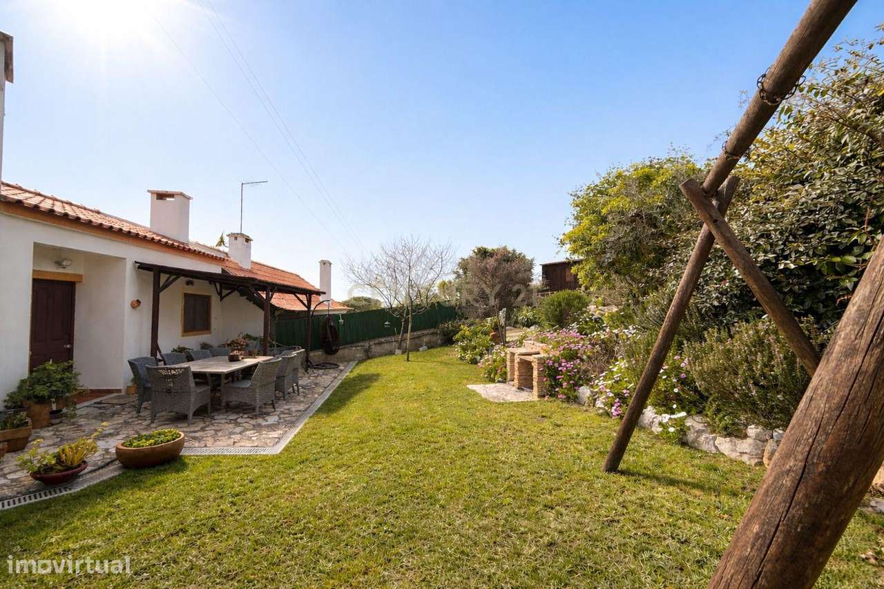 Moradia em Sesimbra T2+2 com vista-7