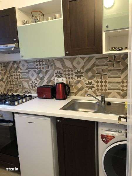 Garsoniera etaj 1 Farmacia Aktis - Imagine principală: 4/8