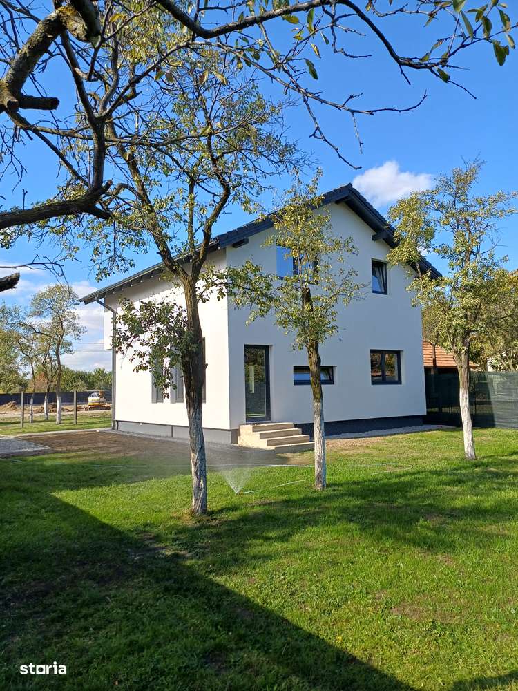 Vila nouă teren 540mp, la 13 km de Arad, eficientă energetic - Imagine principală: 5/11