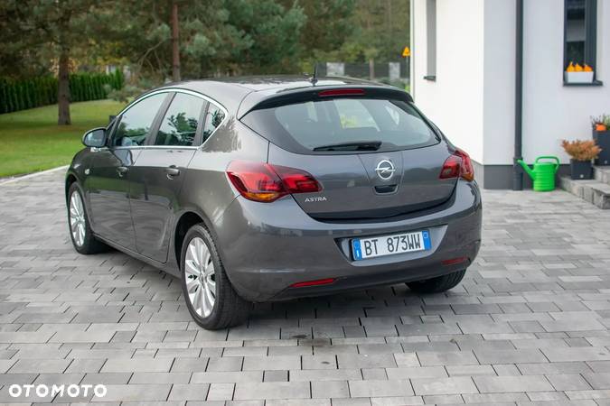 Opel Astra - 20