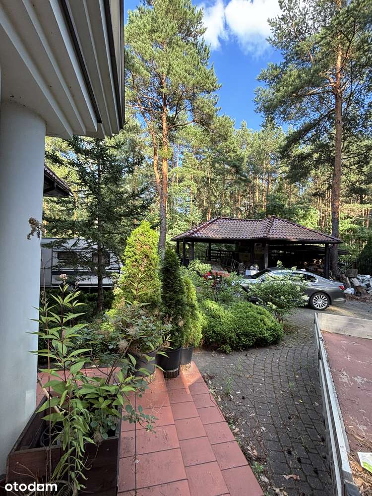 Duży dom wolno stojący Wawer Radość-11