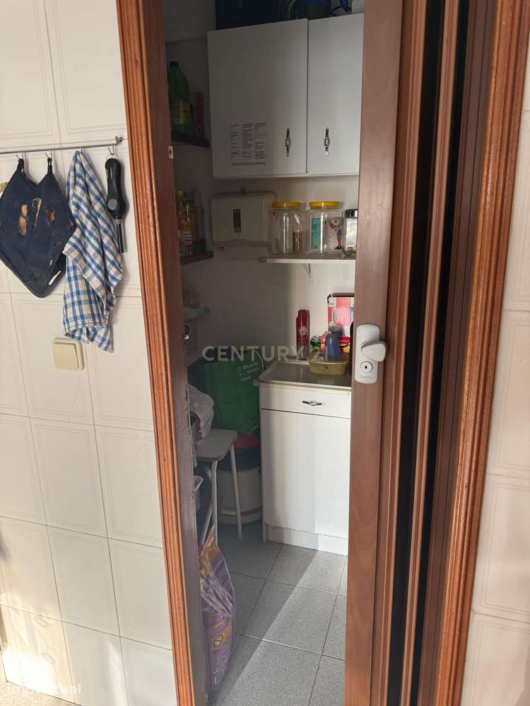 Apartamento T3 em Algueirão Mem Martins, Sintra a 500m estação.-1