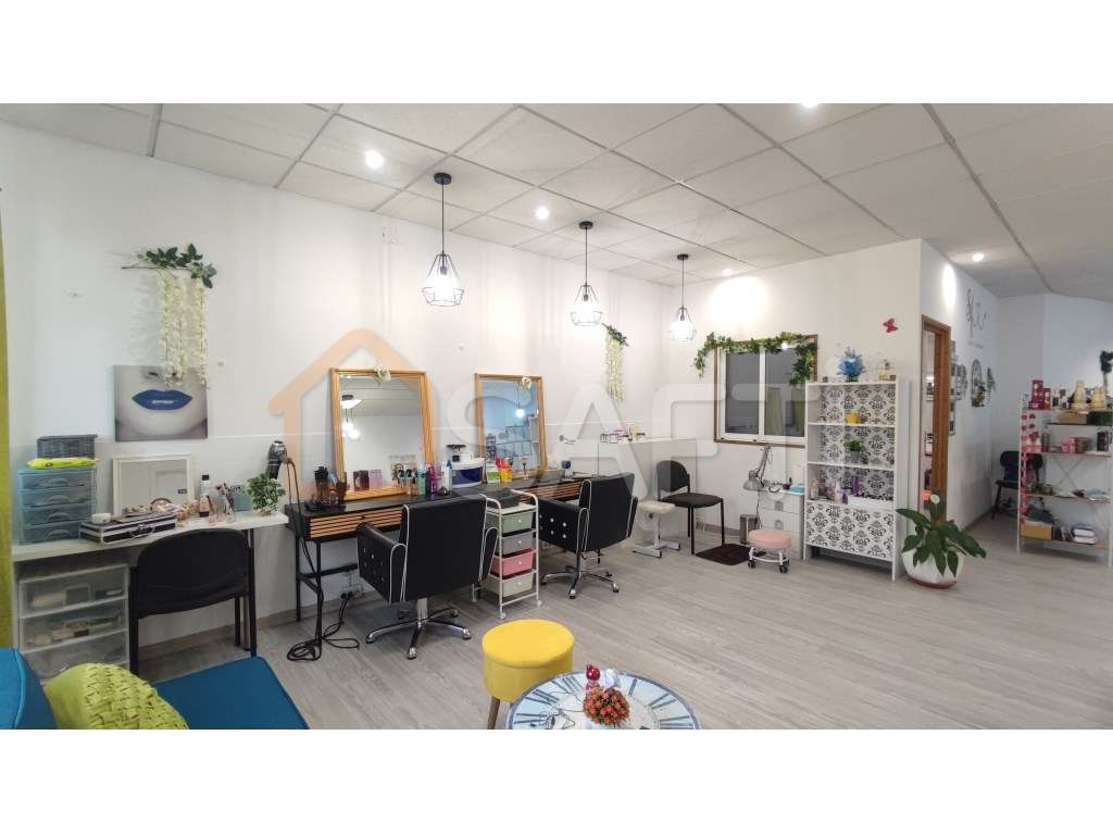 Trespasse Cabeleireiro/Centro de Beleza, Leiria - Grande imagem: 2/25
