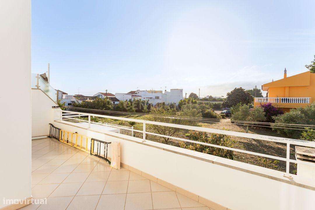 Moradia T3 com garagem e espaço exterior — Luz de Tavira, Tavira-20