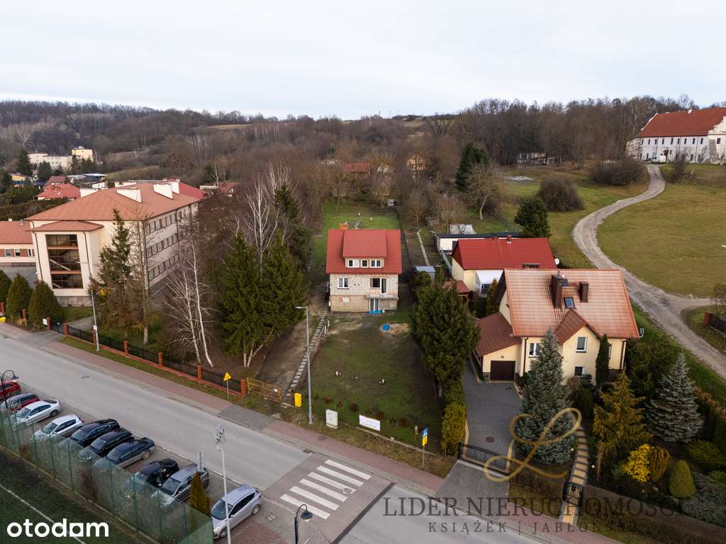 Dom w Klimontowie, woj. świętokrzyskie-0