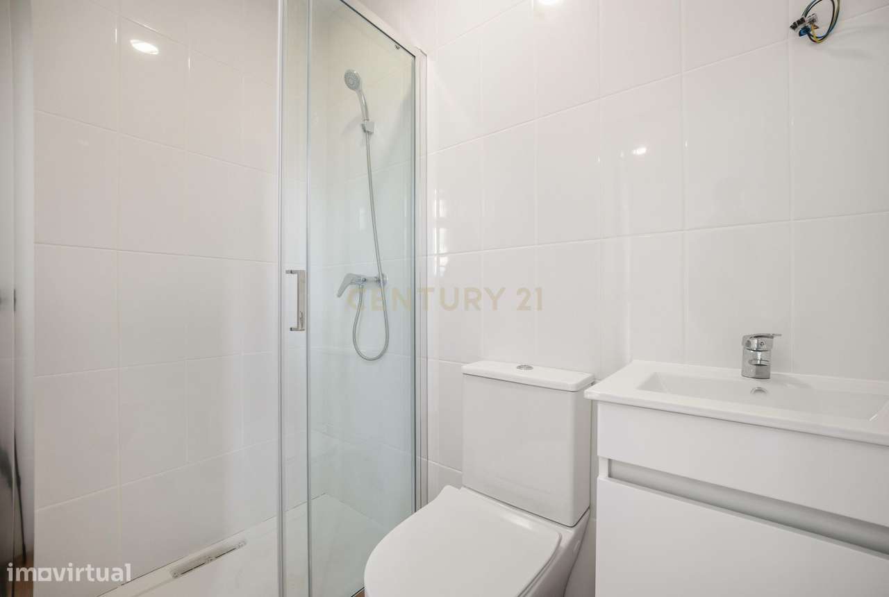 Dois estúdios para venda no centro de Coimbra - Oportunidade Única!-8