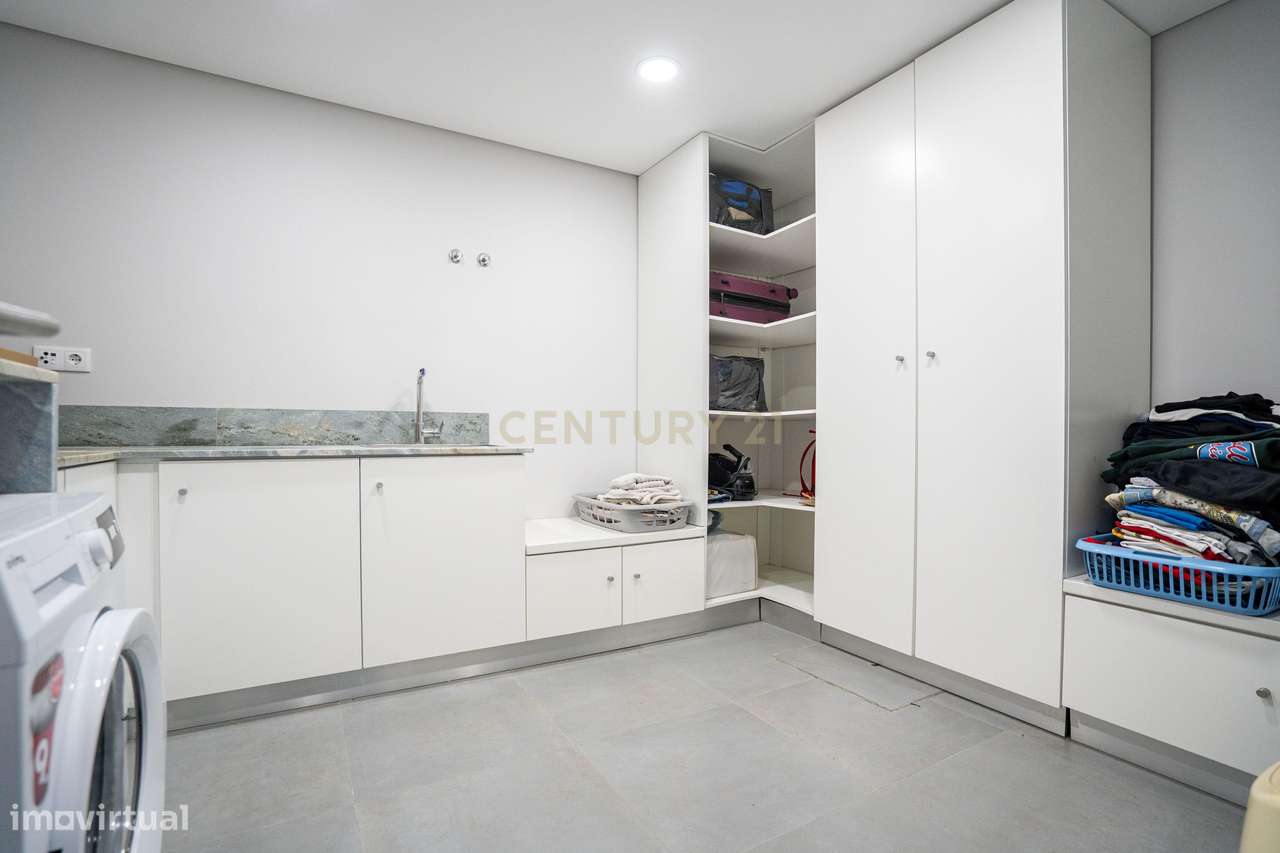 Moradia de Luxo T3 junto a Sintra | Vila Verde-56