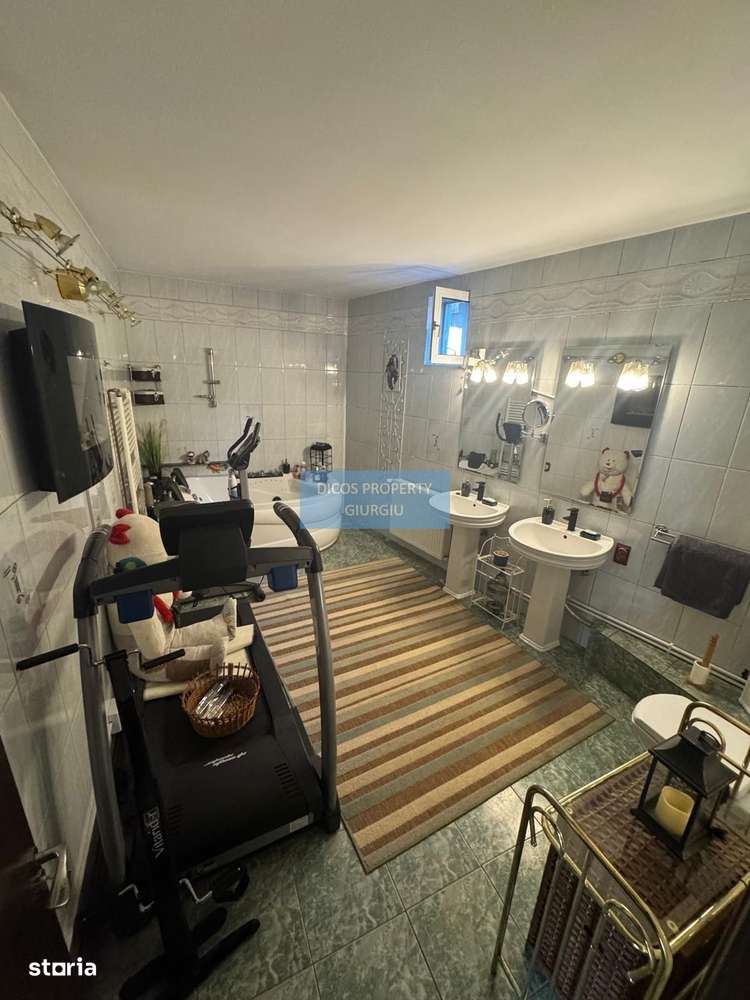 Casă de vânzare pe strada Tudor Vladimirescu-4