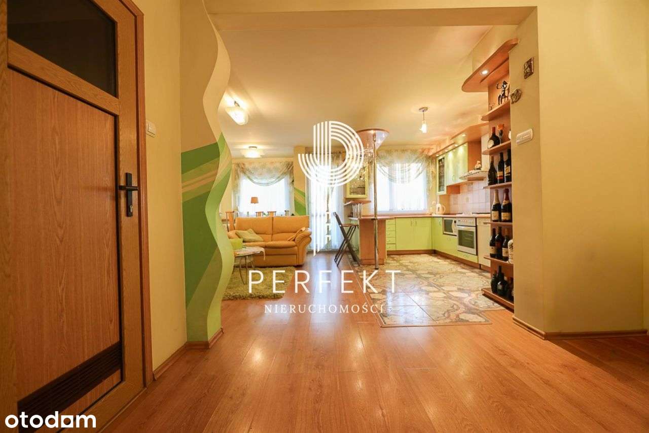 Przestronne mieszkanie z tarasem-1