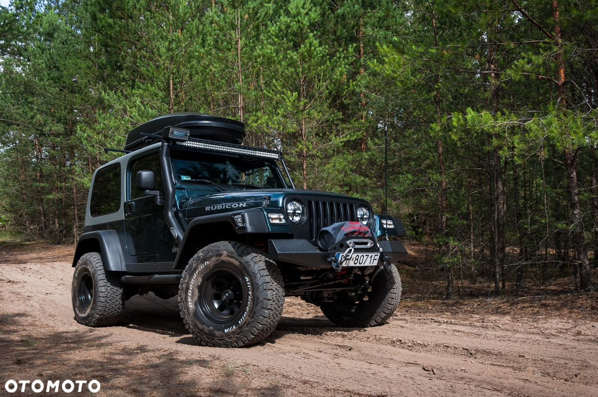 Jeep Wrangler - 8