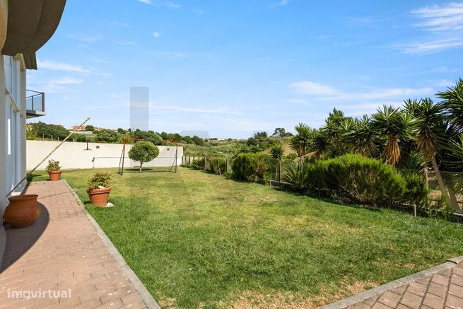 Moradia isolada T3+1 com vista mar e campo-25