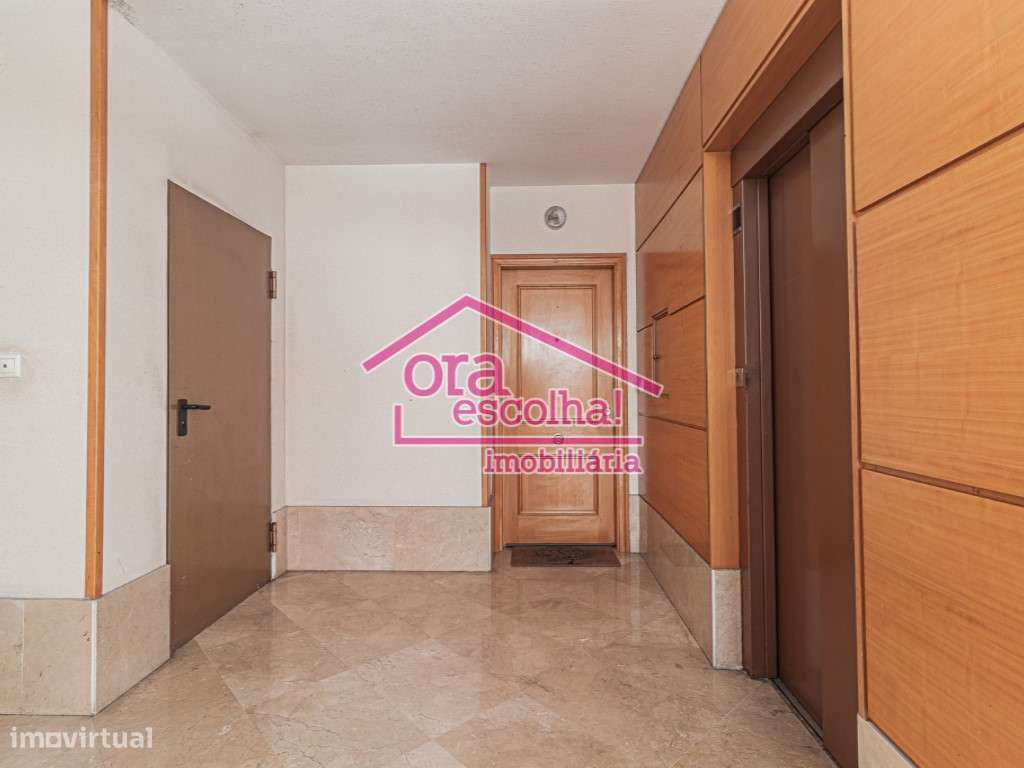 Apartamento T3 de 2001 Remodelado com Suíte, 113 m2 de área bruta p...-17
