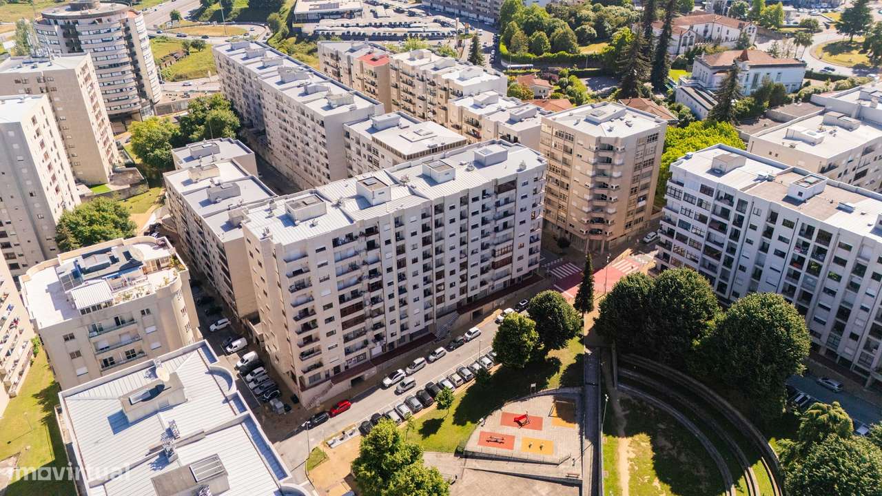 Apartamento T2 Duplex, em S. Vicente - Braga-30