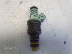 Volvo 940 2.3 T Turbo WTRYSKIWACZ wtrysk 0280150804 - 3