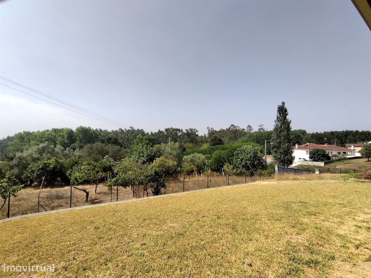 Moradia T3/ Terreno / Varandas / Bidoeira de Cima / Leiria-24