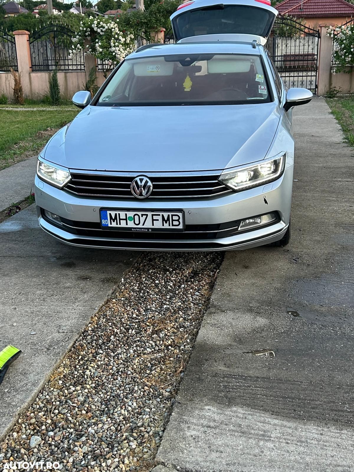 Volkswagen Passat Variant 2.0 TDI DSG Comfortline - 1