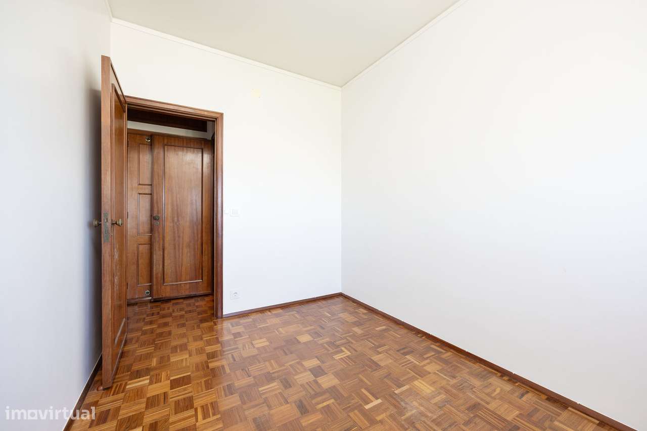 Apartamento T5 | Último Piso | Capuchos, Leiria-15