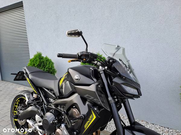 Yamaha MT - 32