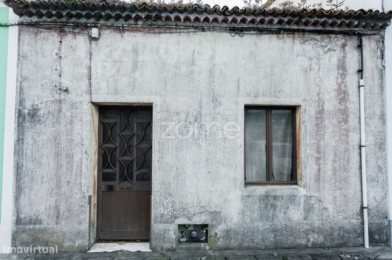 Moradia T6+1 com Terraço, Vista Mar e Ruína – Santa Bárbara-20