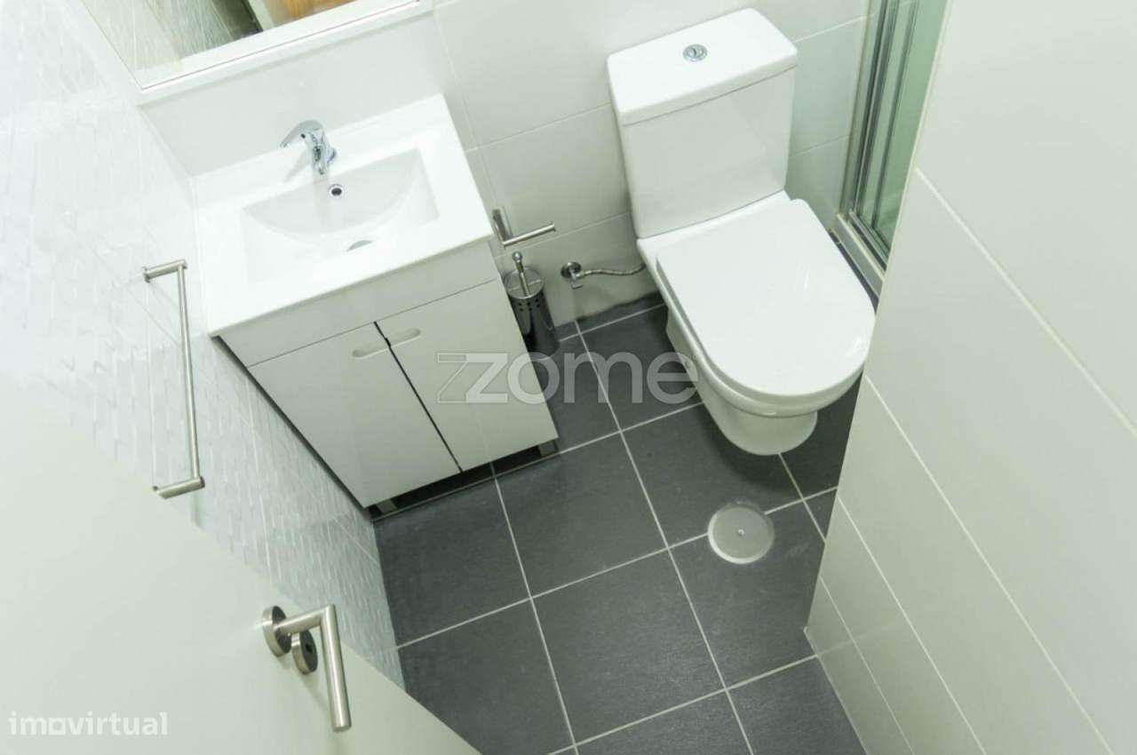 Hostel composto por 8 estúdios junto à Praça do peixe, Aveiro - Grande imagem: 5/22