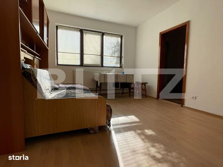 Apartament 2 camere, parter, zona Micro 6