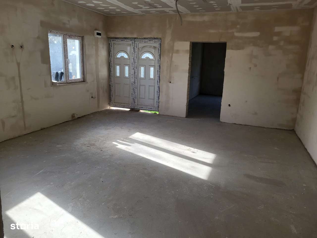 Casa la alb, 65000 mii la cheie 80000-2