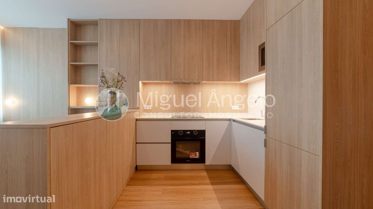Apartamento T0 novo c/ lugar de garagem e totalmente mobilado - Grande imagem: 5/15