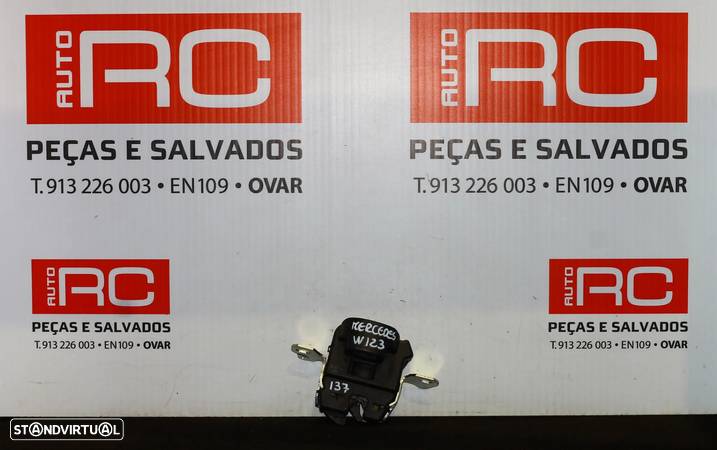 FECHO PORTA-MALAS MERCEDES W123 - 1