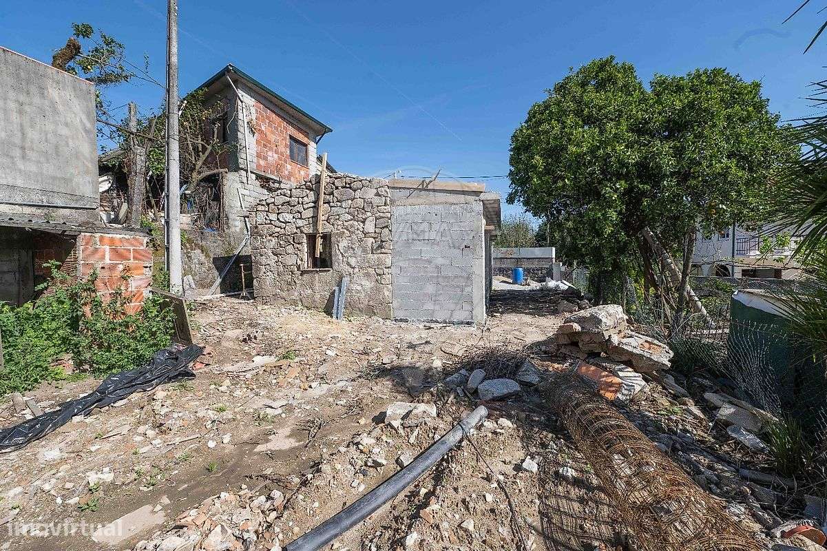 Moradia T2 para venda - Grande imagem: 2/14