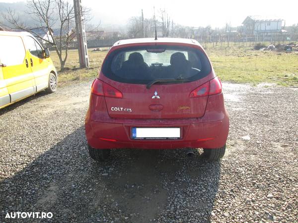 Dezmembrez Mitsubishi Colt 2006 - 3