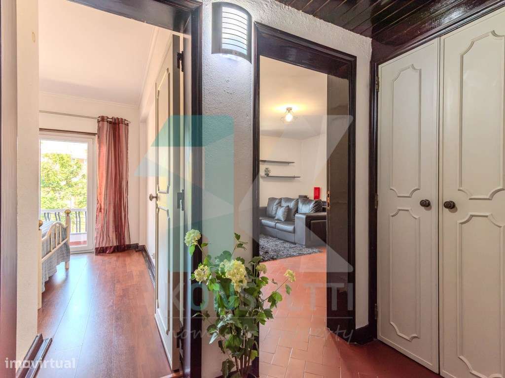 Apartamento T1 c/varanda junto à Praia de Santo Amaro de Oeiras-7