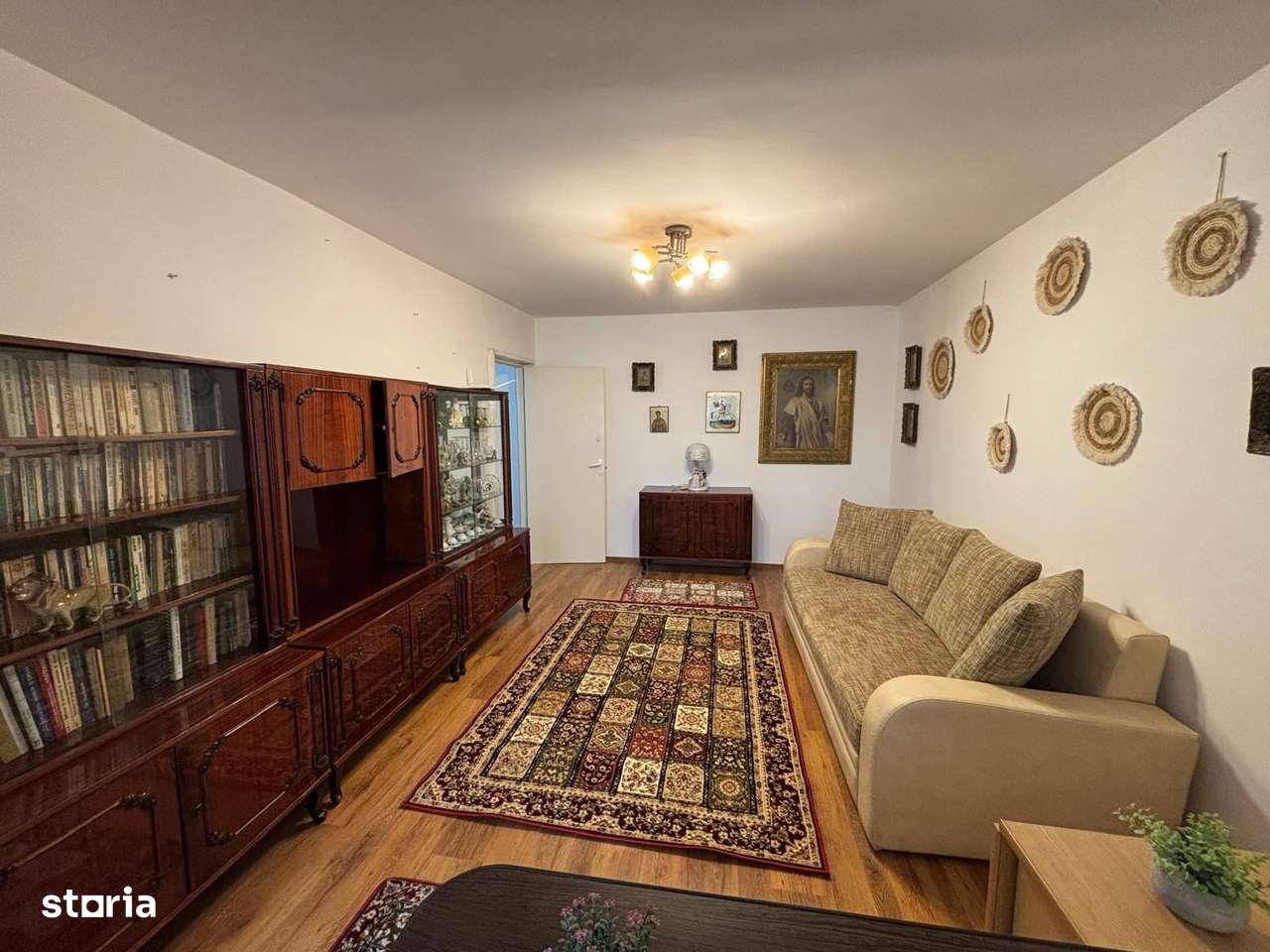 Apartament cu 3 camere în zona Craiter, COD 8263 - Imagine principală: 3/8