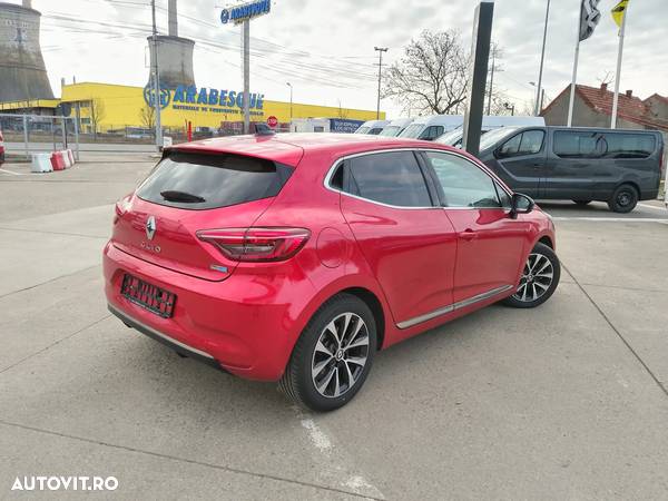 Renault Clio - 2