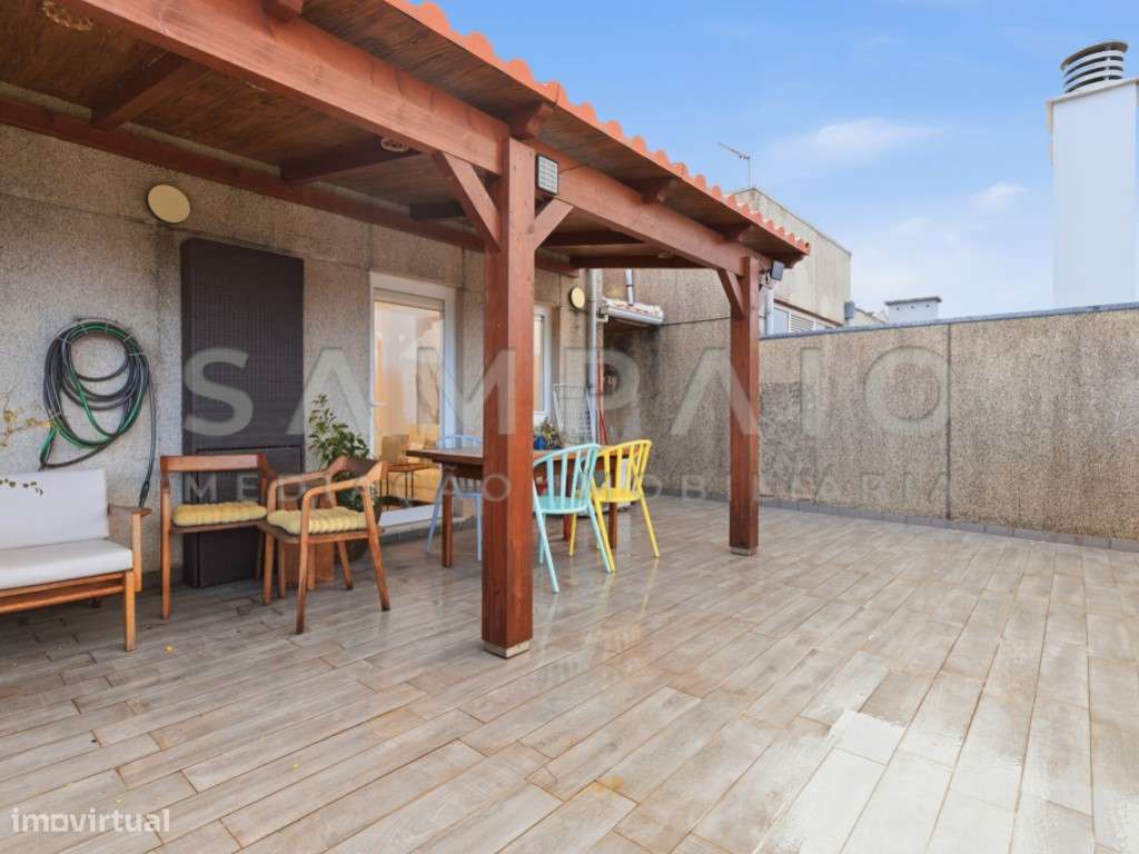 Apartamento T3 - Valbom - Recuado!-10