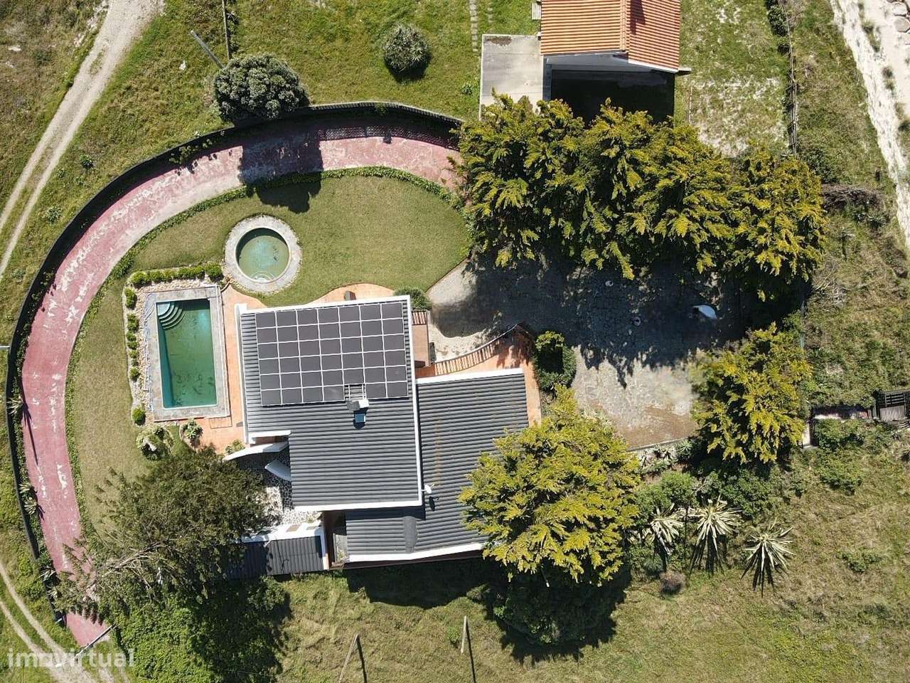 Refúgio sobre o Atlântico – Moradia T5 na 1ª Linha de Mar-13