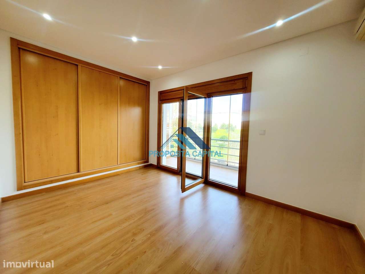 APARTAMENTO T3 C/ 4 LUGARES DE ESTACIONAMENTO | COLINAS DO CRUZEIRO-47